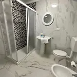 Nyaraló Sasa 2